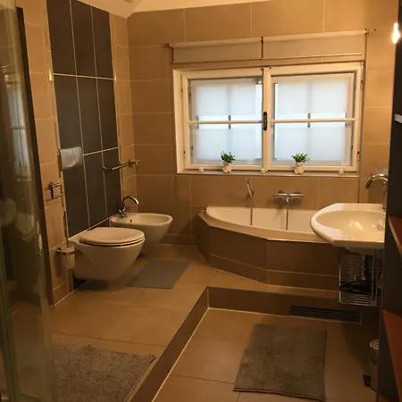 Apartman V Centru Mesta Ceske Budejovice Exteriér fotografie